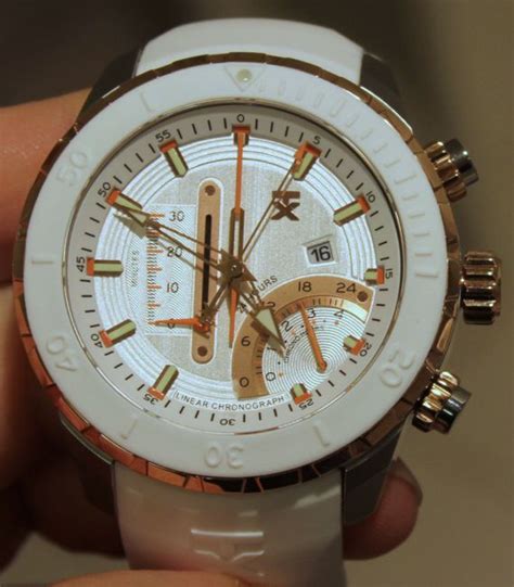 TX 800 Series Linear Chronograph Watch Review | aBlogtoWatch