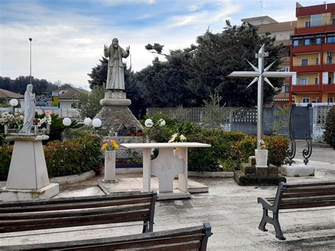 La Piazzetta San Pio Gioiadelcolle Info Il Portale Di Gioia Del Colle