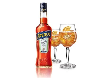 How To Perfect Your Aperol Spritz Serve The Everyday Man