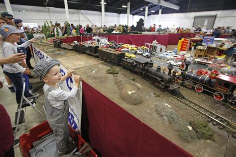 Great Train Show rails ’em in at O.C. fairgrounds - Los Angeles Times