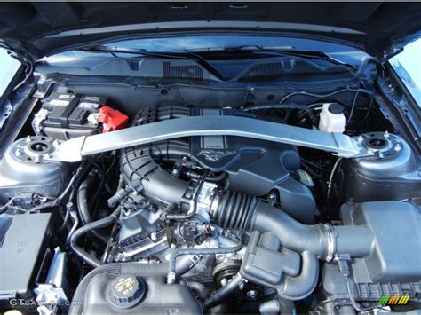 2013 Ford Mustang V6 Premium Coupe Engine Photos