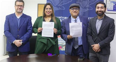 Firman convenio IEEQ y EL UNIVERSAL Querétaro