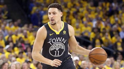 Thompson Sets Nba Record Knocks Down Three Pointers