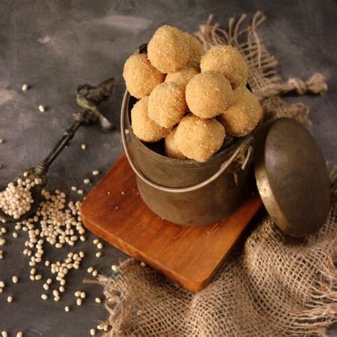 Sunnundalu Urad Dal Laddu Recipe Priya Kitchenette