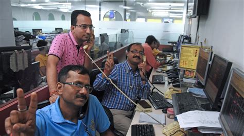 Sensex Opens In Green At 72 400 Points Nifty At 21 929 Hindustan Times