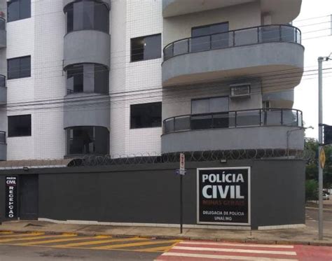 Policial Salva Mulher De Feminic Dio Em Casa Ao Lado De Delegacia Em