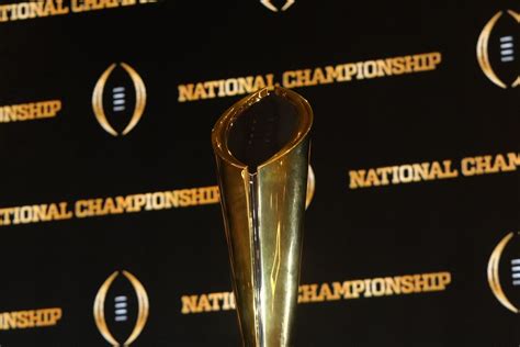 College Football Bowl Games Schedule, 2023-24: Road to the CFP ...