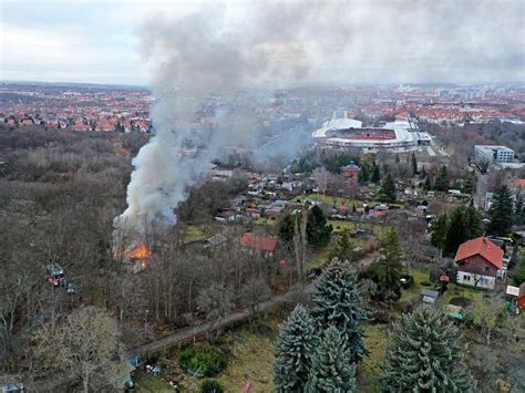 Gartenlaube Bei Brand In Erfurt Komplett Zerst Rt