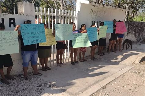 Autoridades Dejan Plantados A Padres De Familia En Una Escuela En