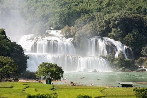 waterfall cascade mountains  photo  pixabay