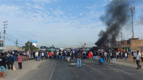 La Libertad Bloquean Panamericana Norte En San José Virú Últimas Noticias