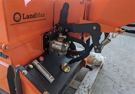 Landmax Bx52rf Wood Chipper