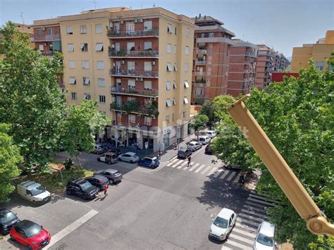 Vendita Appartamento Roma Quadrilocale In Via Marco Valerio Corvo 50