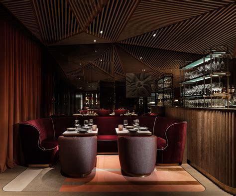 Boutique Charm Meets Luxury Service At The Hari Hong Kong