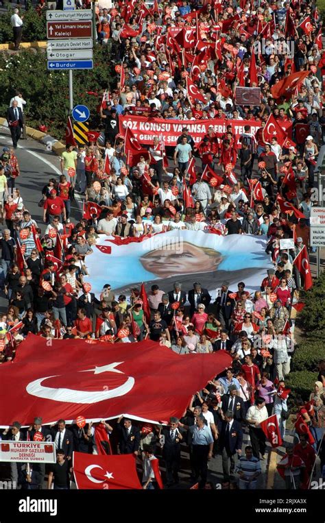 Kurdische Proteste Hi Res Stock Photography And Images Alamy