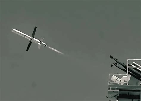 Roketsan Lumtas Gm Anti Tank Missile Hits Target At Km In Test