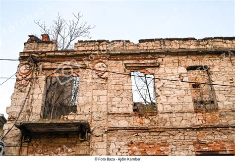 Posljedice Rata Preuzmite Fotografiju Foto Baza