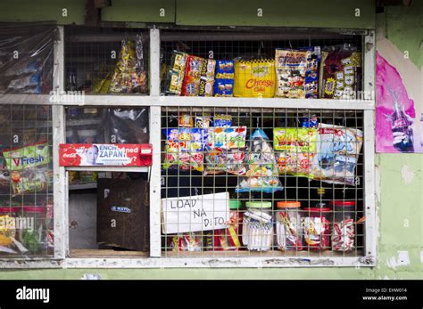 Convenience store snacks hi-res stock photography and images - Alamy