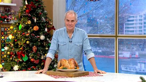 Perfect your Christmas turkey with Phil Vickery | This Morning