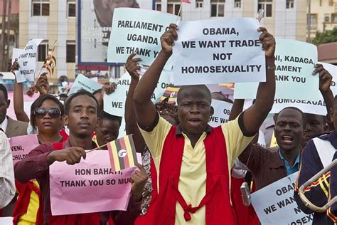 Ugandas Yoweri Museveni Defiant On Anti Homosexuality Bill Wsj