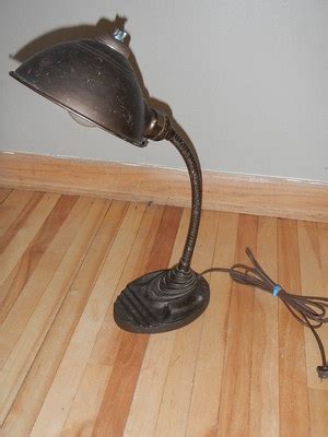 Vintage Eagle Gooseneck Art Deco Cast Iron Base Desk Lamp Industrial