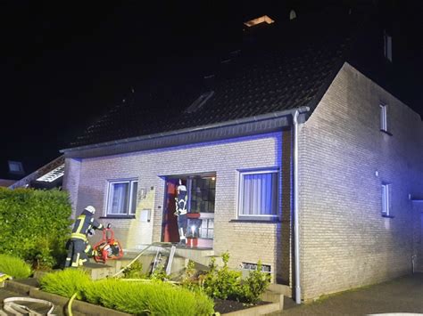 Brand Auf Dem Dachboden Eines Einfamilienhauses Einsatzbericht