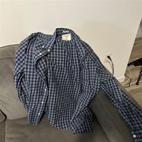 Abercrombie And Fitch Mens Muscle Fit Checkered Long Sleeve Button Down