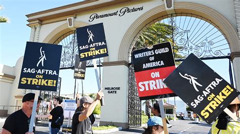 Sag Aftra Strike Faq Heres What Is And Isnt Allowed