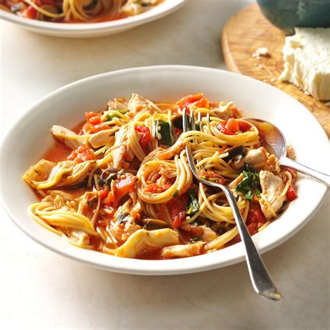 Grecian Pasta & Chicken Skillet Recipe: How to Make It