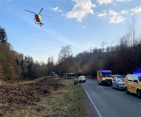 Unfall bei Judenbach Zwei junge Männer bei Frontalcrash schwer