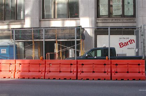 🚧 Plastic Jersey Barriers For Construction And Highway Safety