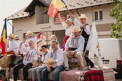 Credincio Ii Patrio I Din Satele Unite Ale Maramure Ului I S Tmarului