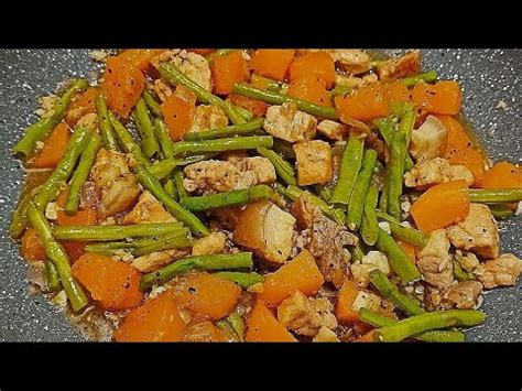 How To Cook Sauteed Squash And String Beans With Pork Ginisang