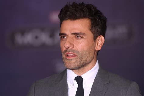 Pourquoi Oscar Isaac Nétait Pas Totalement à Laise Sur Le Tournage