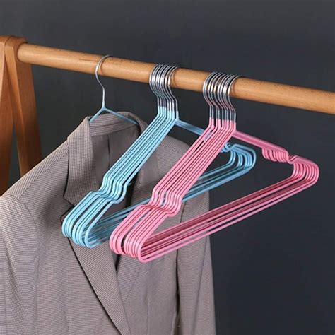 Metal hangers, Furniture & Home Living, Home Improvement & Organization ...