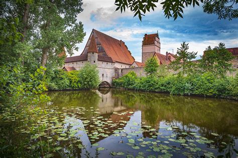 N Rdlinger Tor Und Stadtm Hle In Bild Kaufen Lookphotos