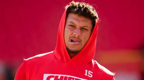 Chiefs Patrick Mahomes Breaks Silence After Burglary Report Surfaces