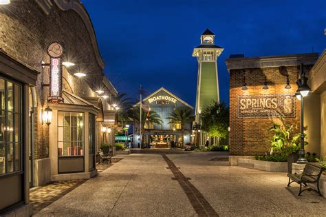 Disney Springs - The Boathouse © Disney | Run to the Magic