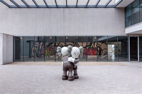 KAWS FAR FAR DOWN 2017 Galerie Max Hetzler