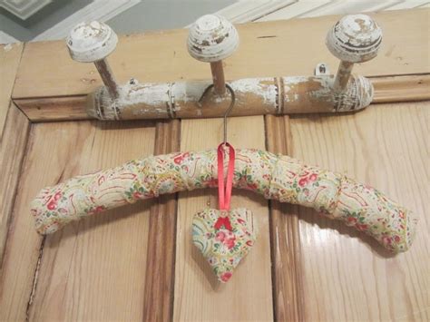 Oh So Vintage Fabric Covered Coat Hanger Tutorial