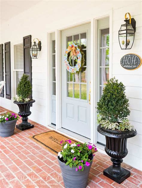 Creative Springtime Front Porch Ideas Design Dazzle