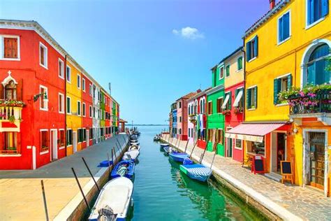 Visiting Burano: all you need to know about Italy's most colorful town ...