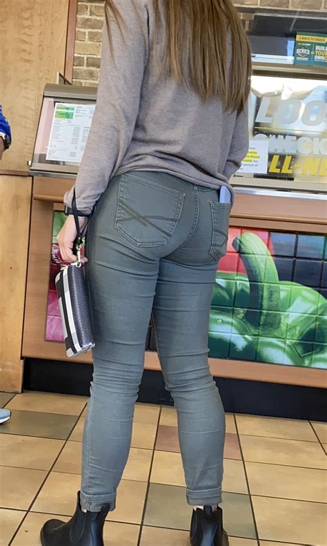 Cute Subway Babe Excited For Her Footlong Tight Jeans Forum