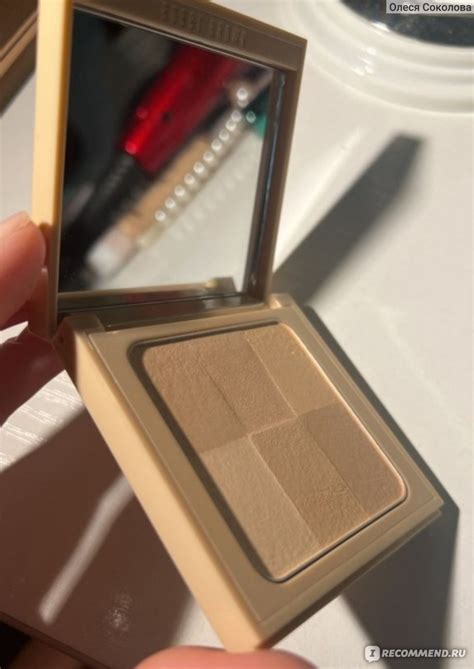 Bobbi Brown Nude Finish Illuminating Powder