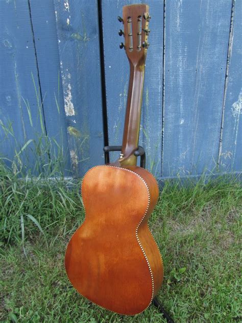 C1930 Harmony Hawaiian Decal Parlor Guitar