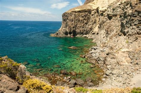 Pantelleria Cosa Fare E Vedere Spiagge Come Arrivare The Wom Travel