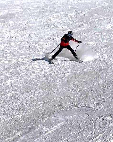 Ladbible Video Hub Skier Ends Up With Zero Skis