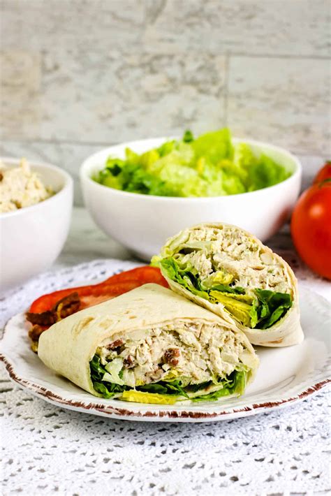 Wraps de ensalada de pollo facilísimos con opción sin gluten