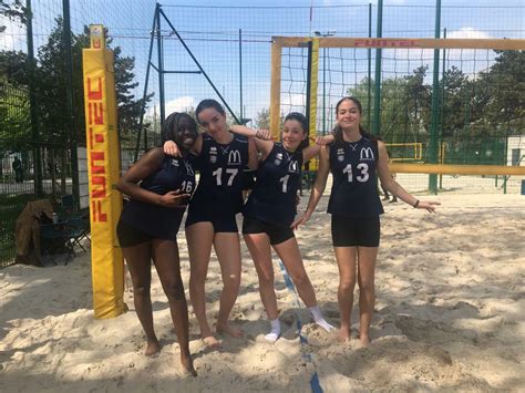 Equipe M Filles Beach X Volley Ball La Rochette