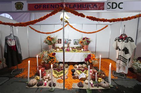 Sintetizan Ofrendas Monumentales De D A De Muertos La Cosmovisi N